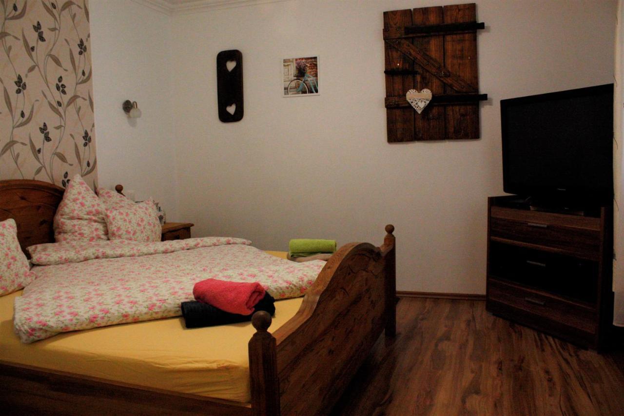 Ani Vendeghaz Egerszalok Apartment ภายนอก รูปภาพ